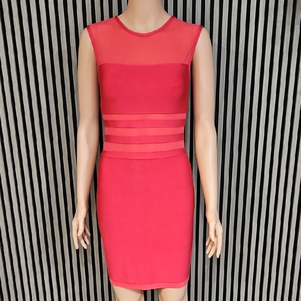 Elegant Red Sleeveless Dress
